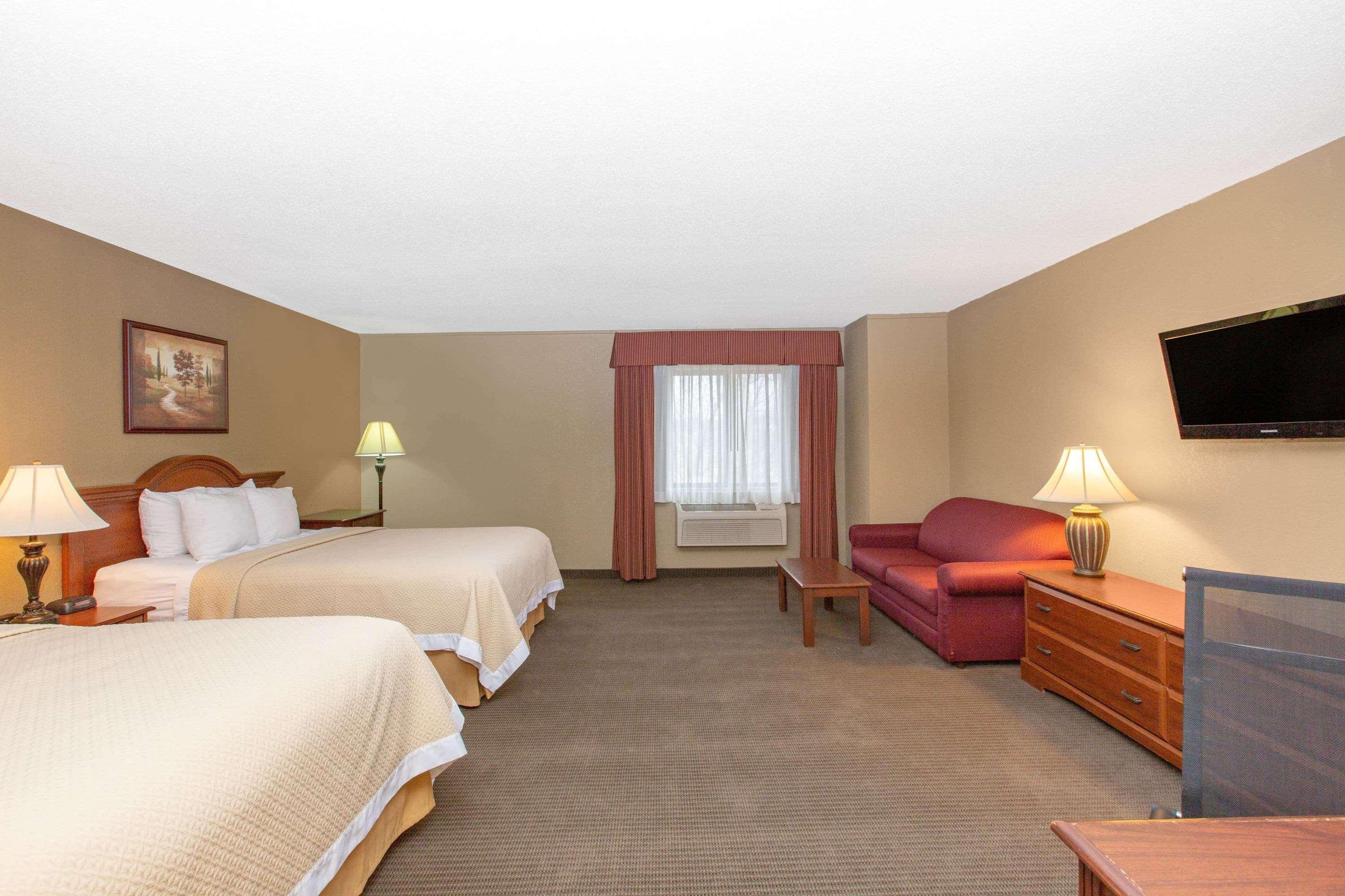 Days Inn By Wyndham Salina I-70 Zewnętrze zdjęcie