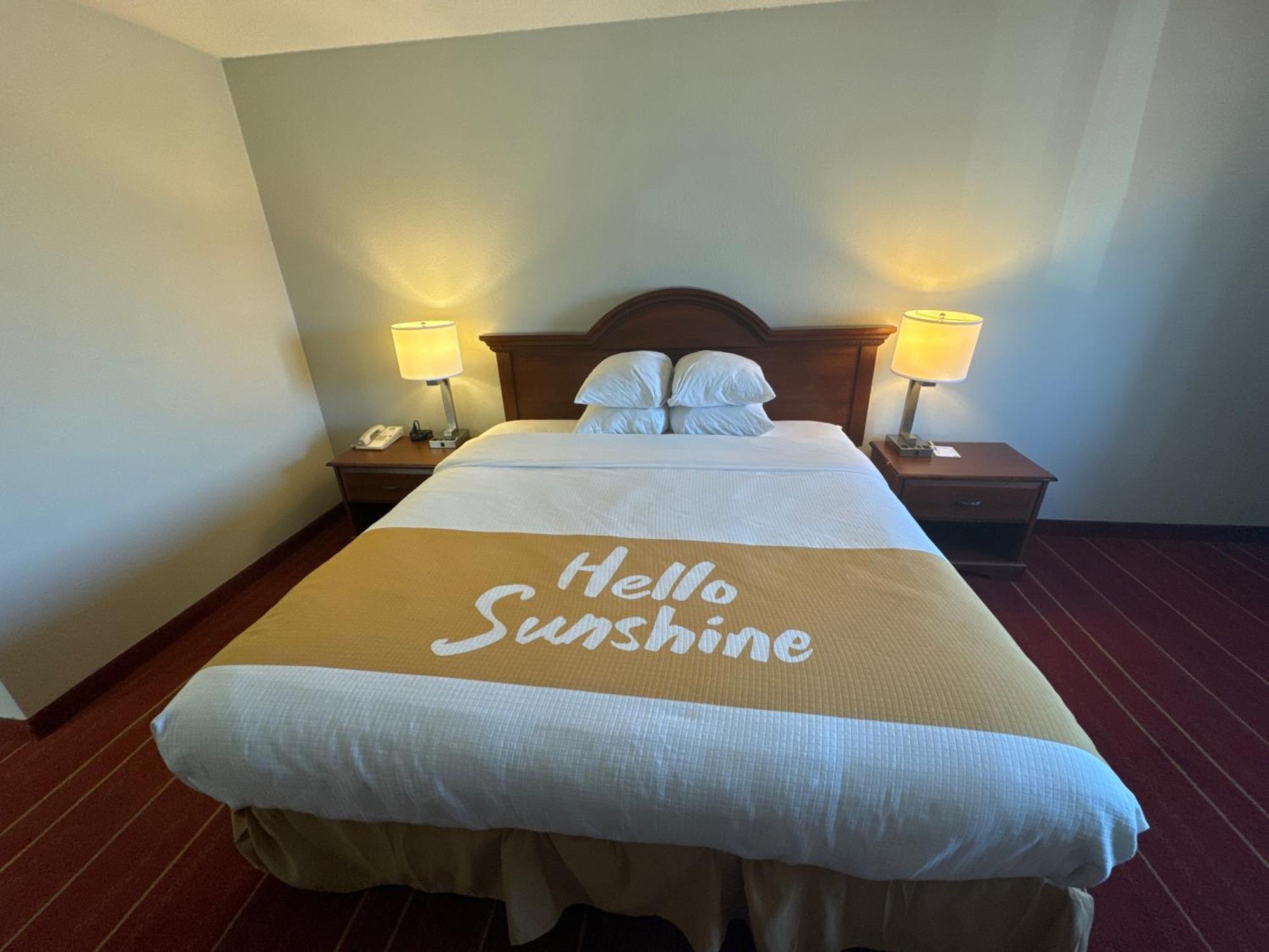 Days Inn By Wyndham Salina I-70 Zewnętrze zdjęcie