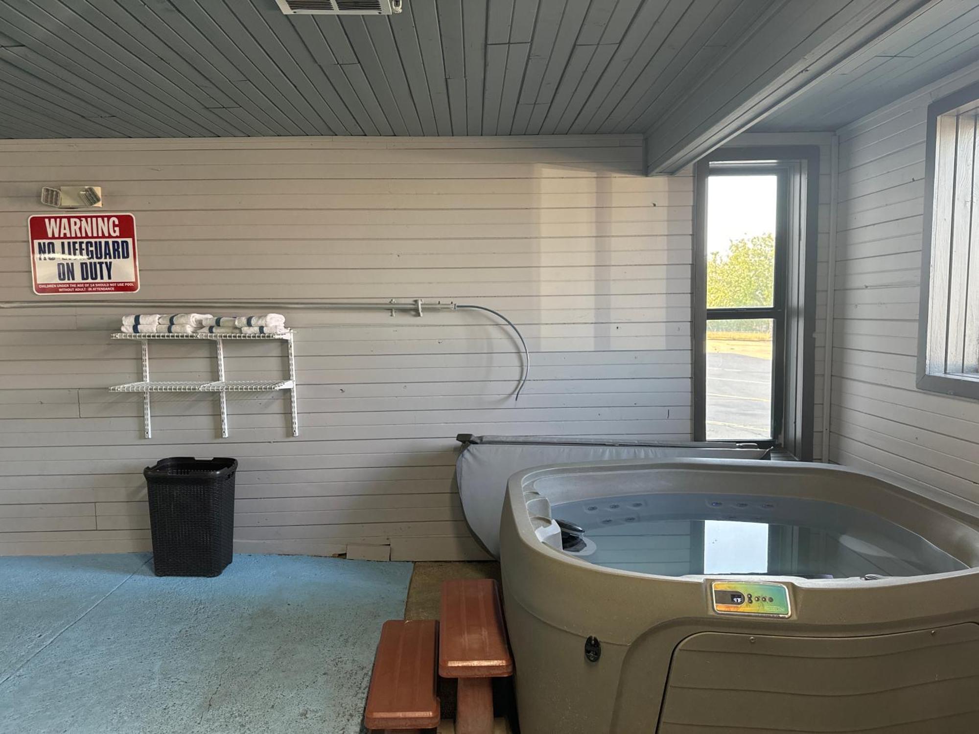 Days Inn By Wyndham Salina I-70 Zewnętrze zdjęcie