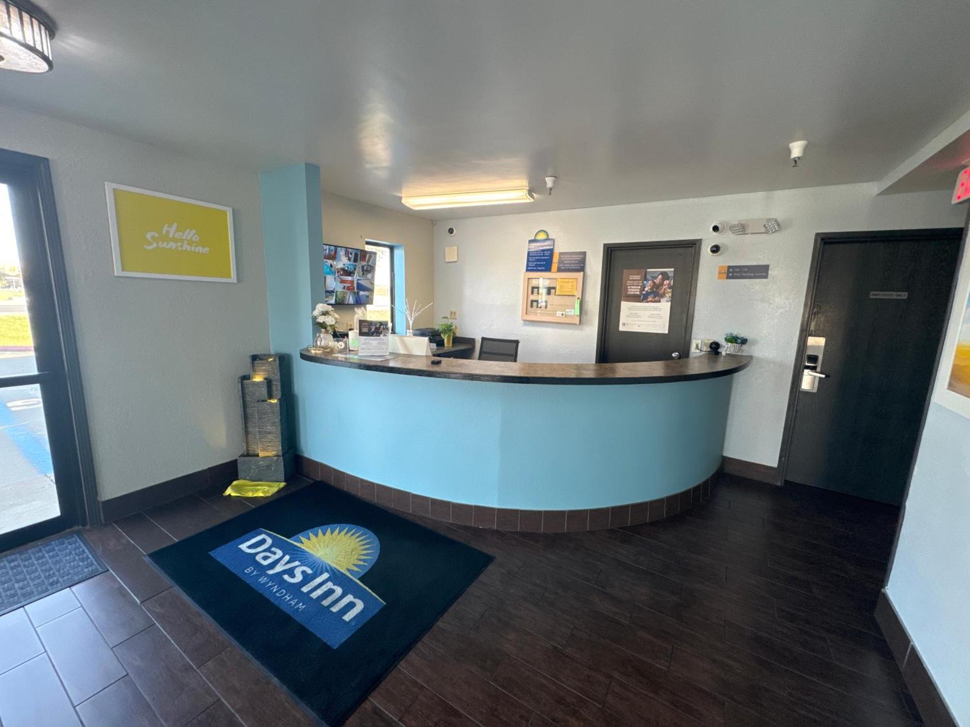 Days Inn By Wyndham Salina I-70 Zewnętrze zdjęcie