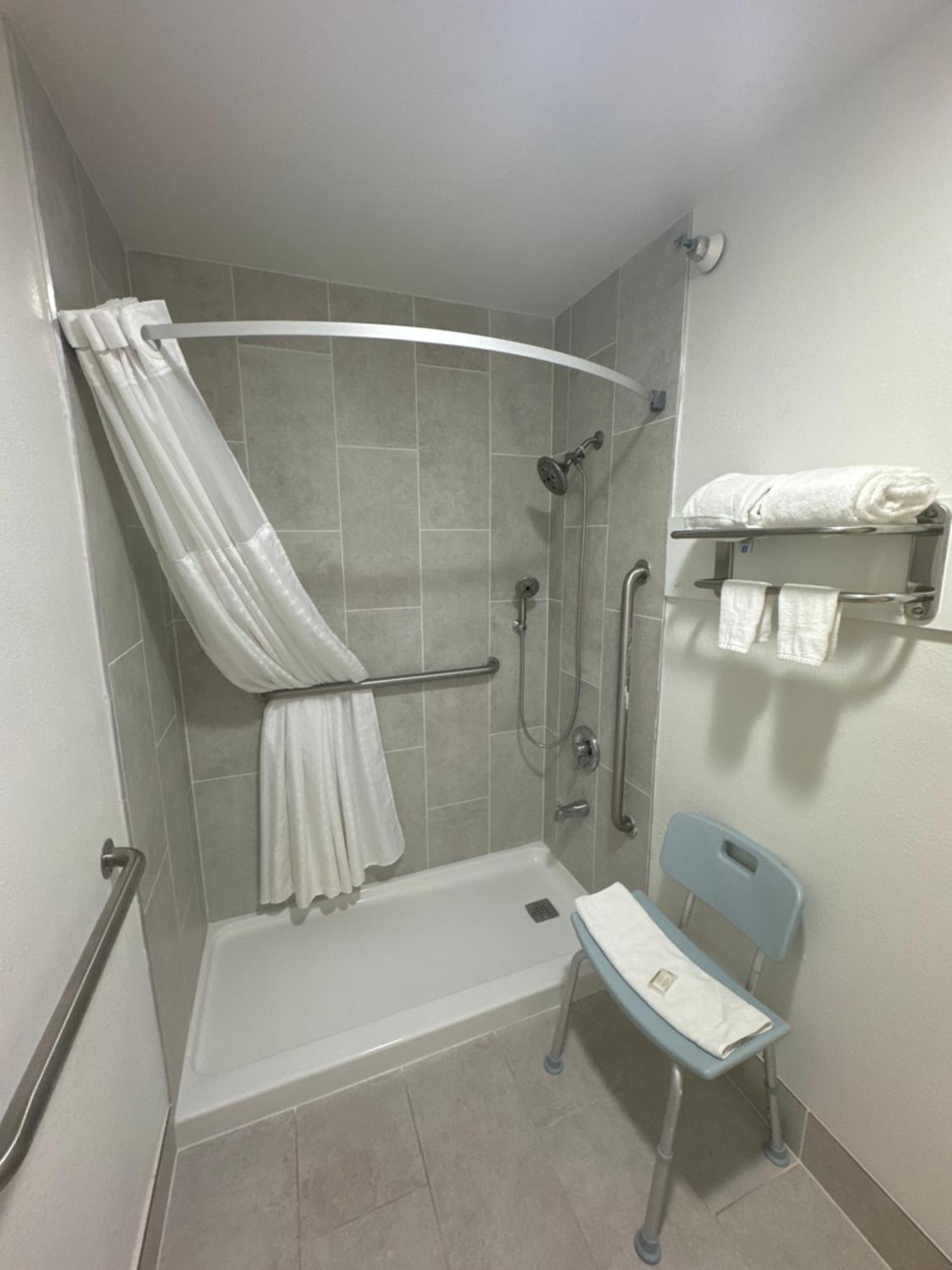 Days Inn By Wyndham Salina I-70 Zewnętrze zdjęcie