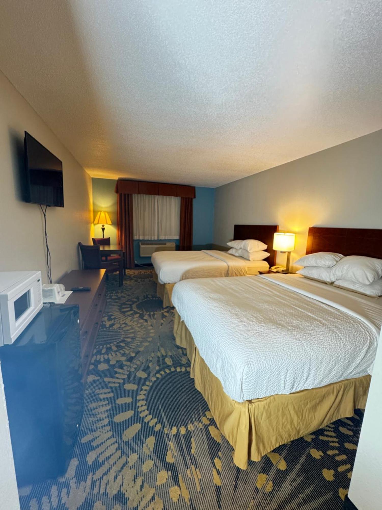 Days Inn By Wyndham Salina I-70 Zewnętrze zdjęcie