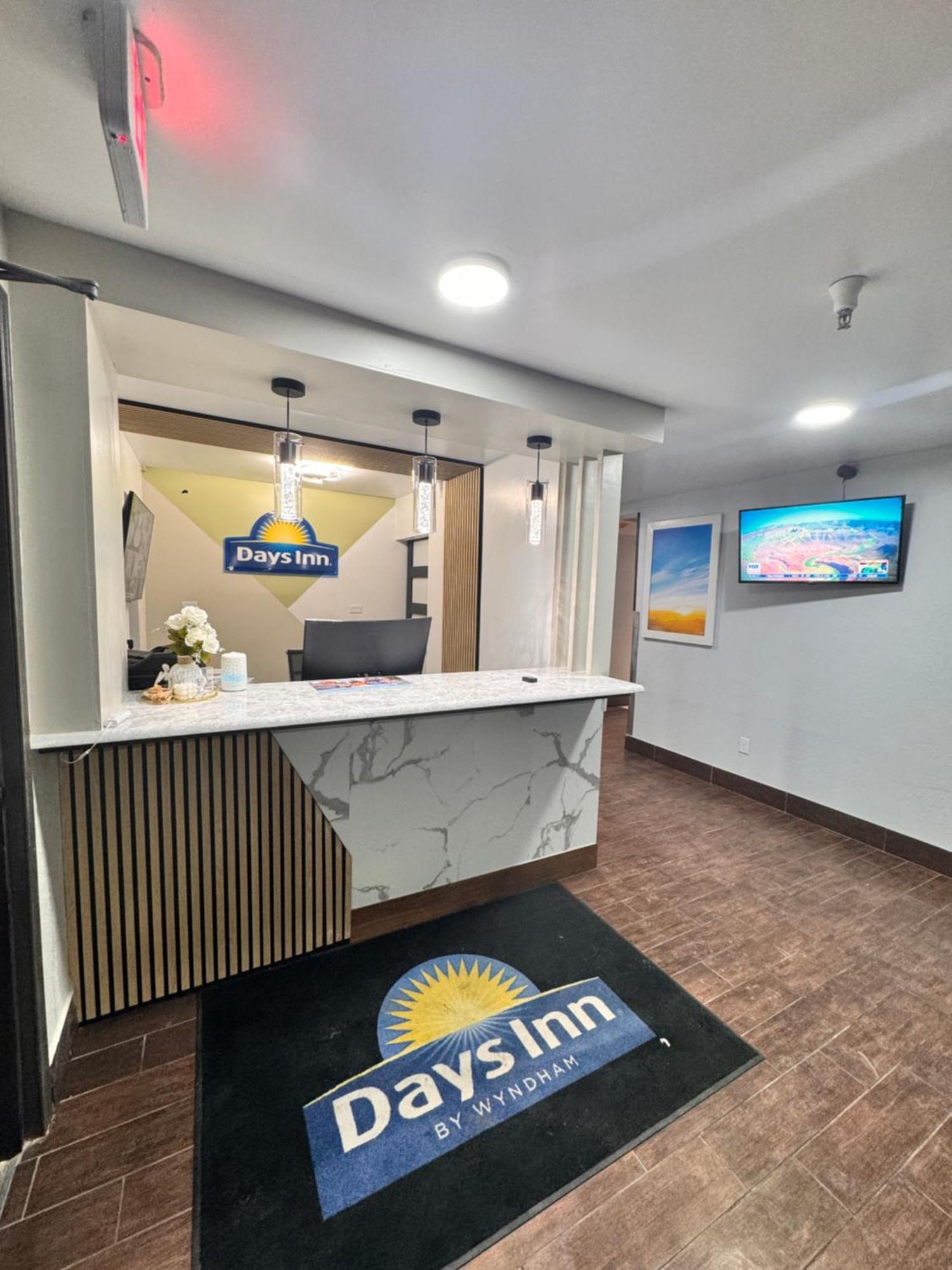 Days Inn By Wyndham Salina I-70 Zewnętrze zdjęcie